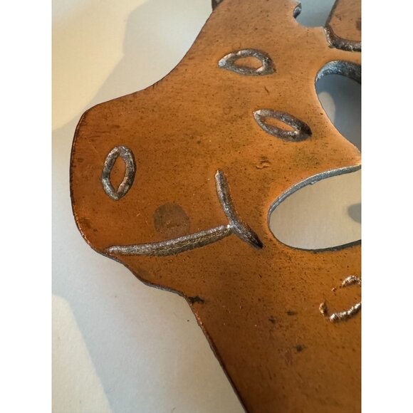 Vintage Copper Pig Trivet — Sturdy Cast Metal with Floral Cut-Out Design - Picture 12 of 12